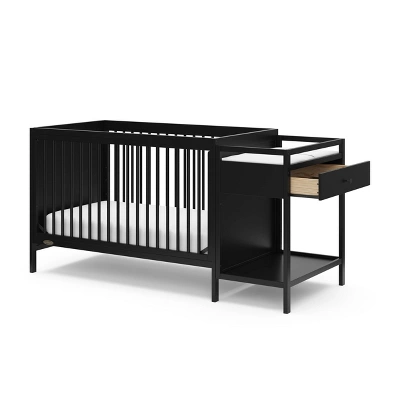 Graco Fable 4-in-1 Convertible Crib And Changer - Image 3