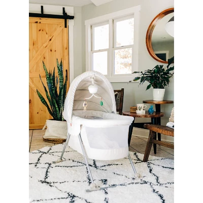 Tiny Love Love 2-in-1 Deluxe Take-Along Bassinet - Image 3